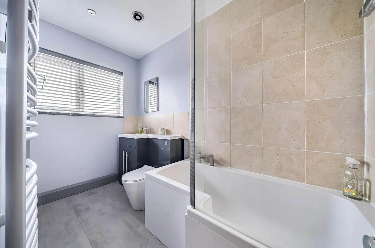 Fuller Avenue, Corsham, SN13, photo 12