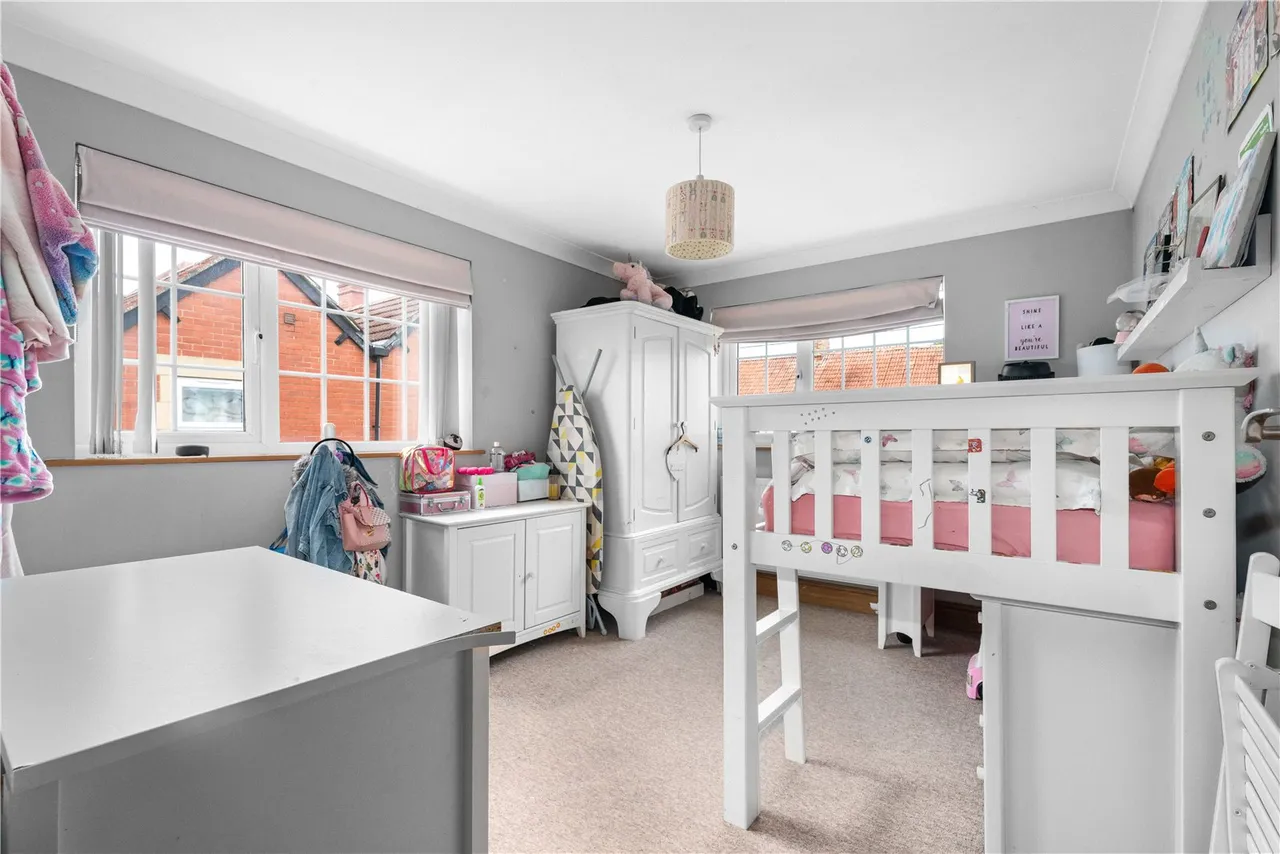 Holt, Trowbridge, photo 15