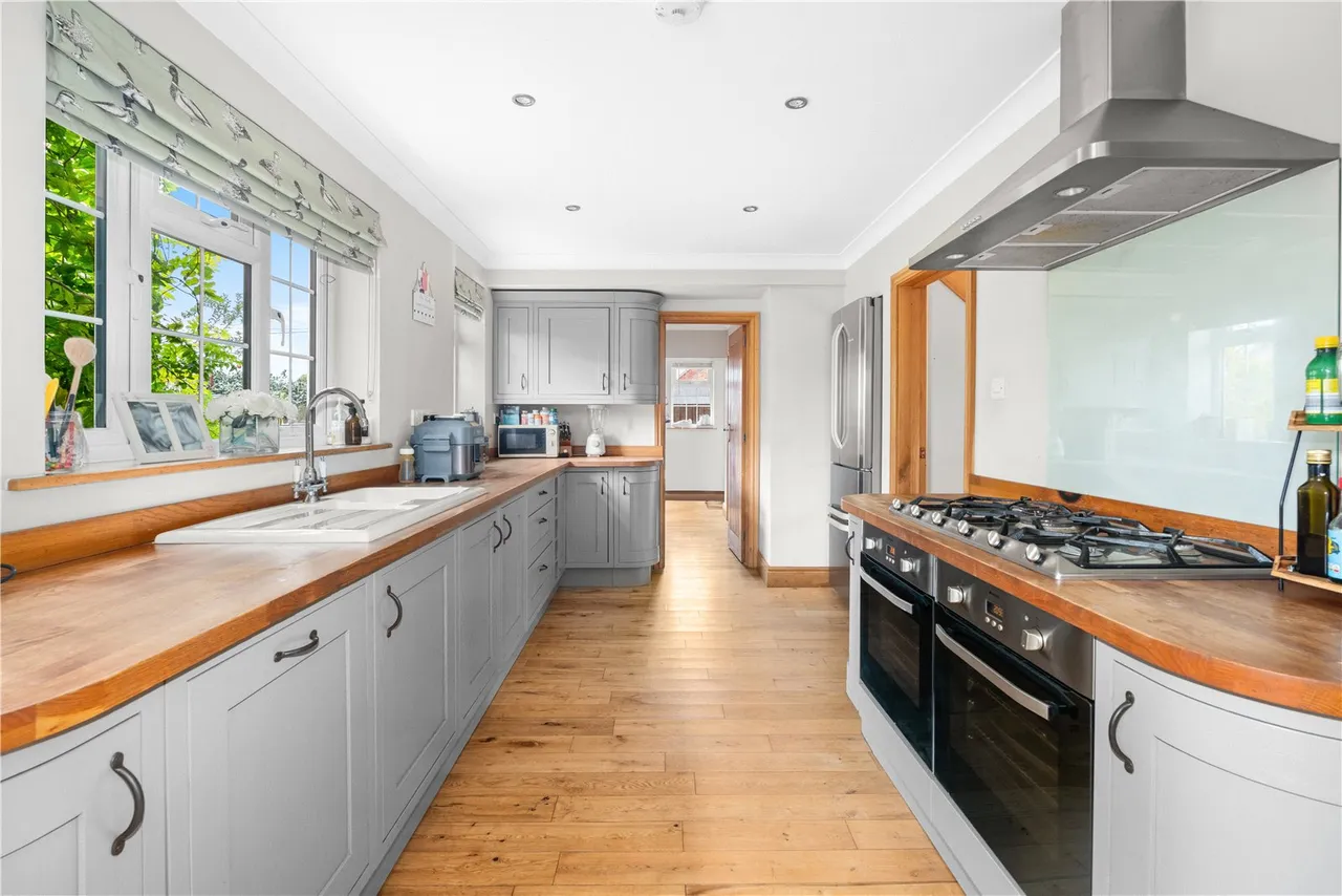 Holt, Trowbridge, photo 7