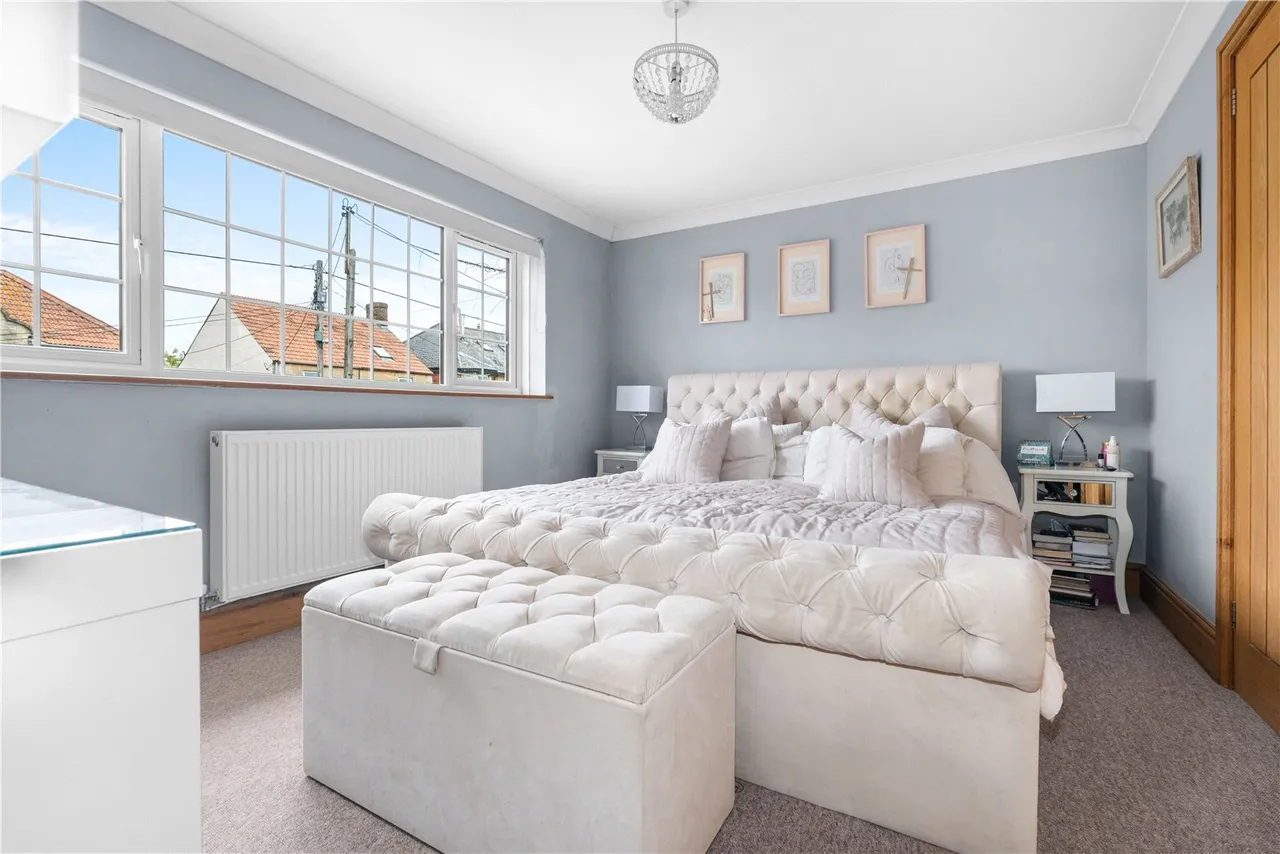 Holt, Trowbridge, photo 10