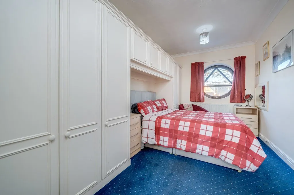 Halifax Road, Liversedge WF15 8HU, photo 10