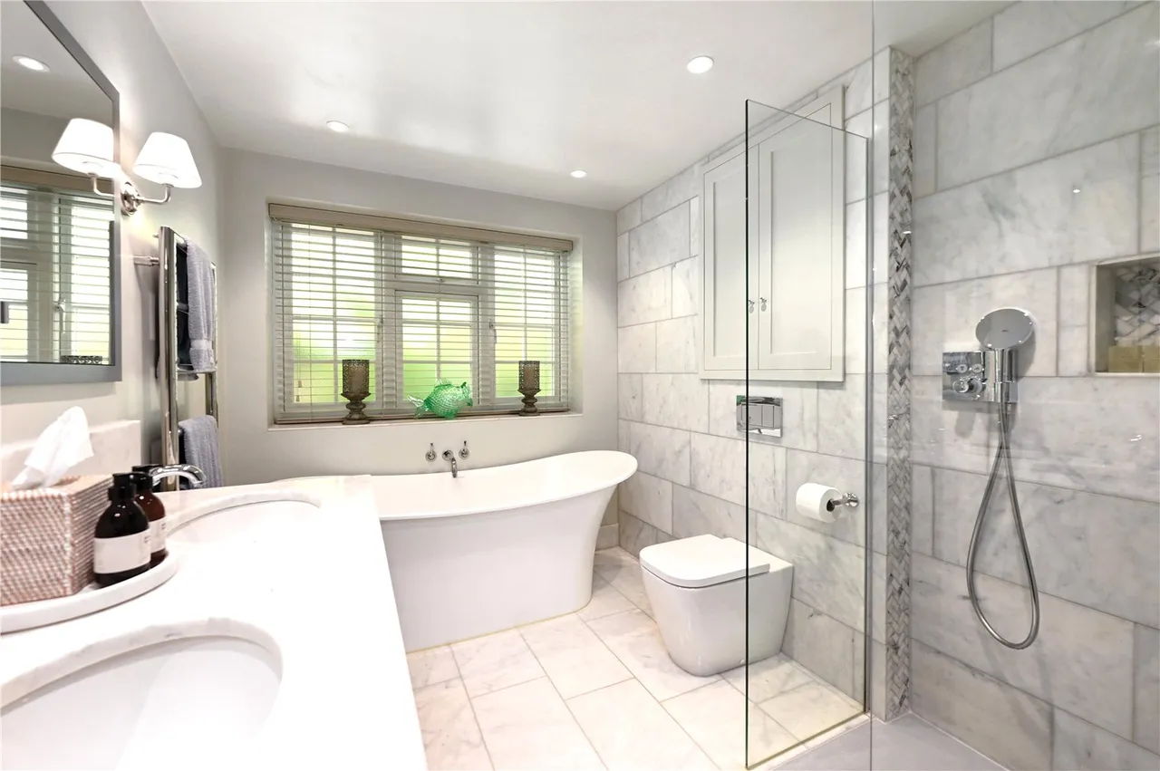Cricket Hill Lane, Yateley, Hampshire, GU46 6BA, photo 8