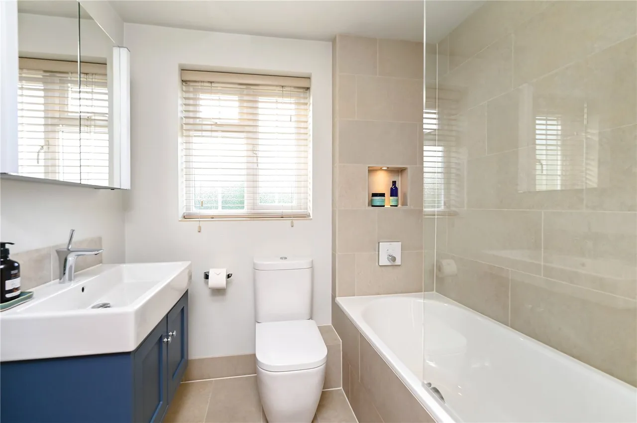 Cricket Hill Lane, Yateley, Hampshire, GU46 6BA, photo 13