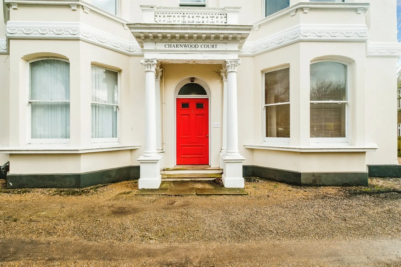 Farncombe Road, Worthing, BN11, photo 15