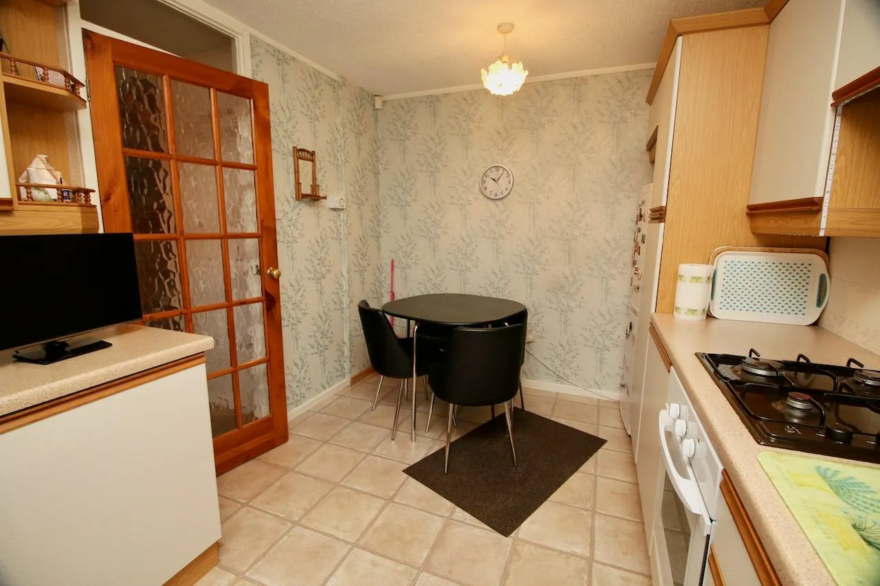 Broomlands Road, Cumbernauld, G67 2PU, photo 9