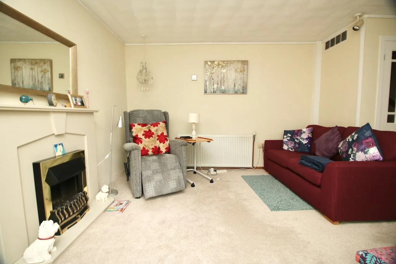 Broomlands Road, Cumbernauld, G67 2PU, photo 5