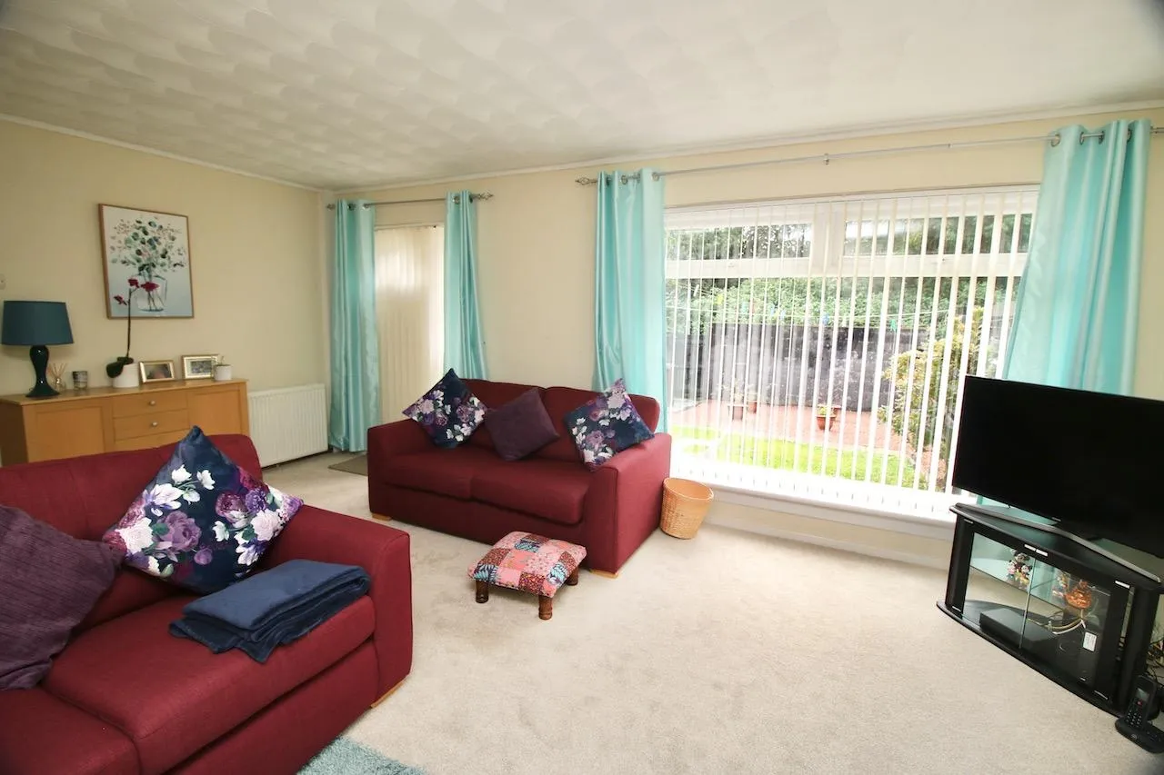 Broomlands Road, Cumbernauld, G67 2PU, photo 6