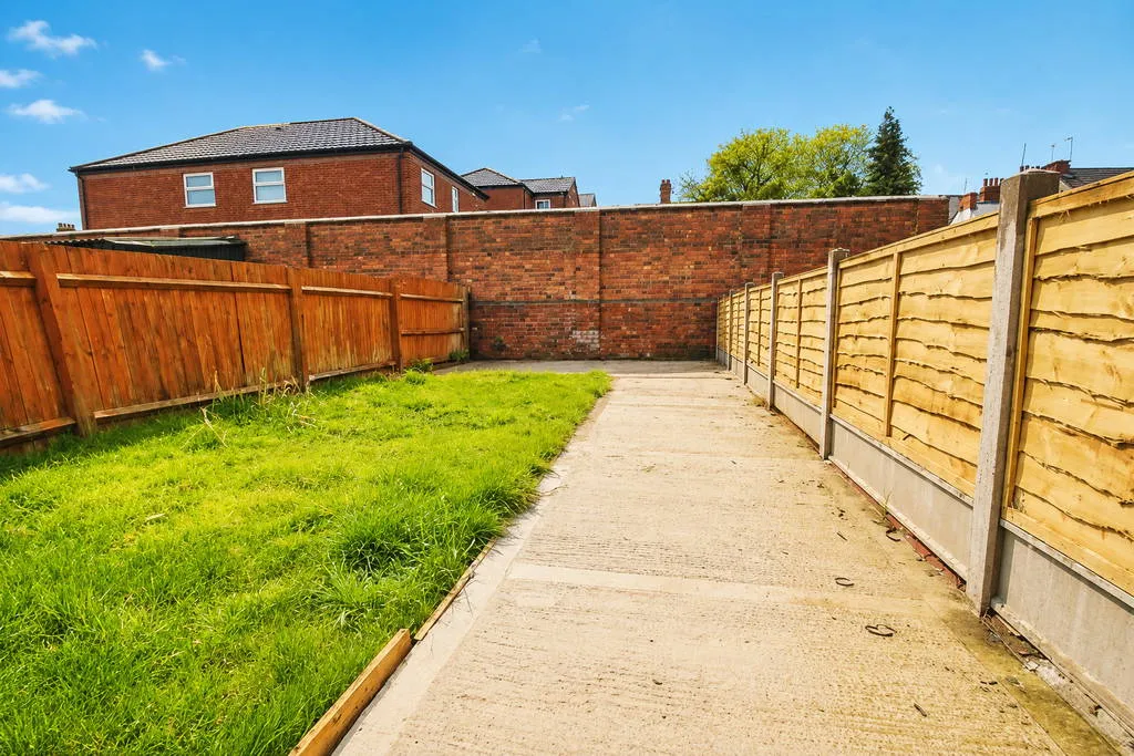 Oxford Street, Rugby, CV21 3LY, photo 12