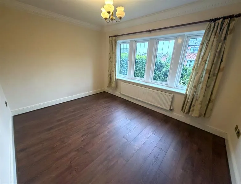 High Warren Close, Warrington, photo 10