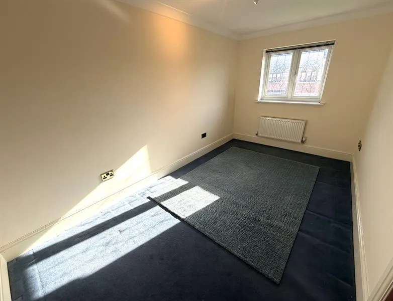 High Warren Close, Warrington, photo 20