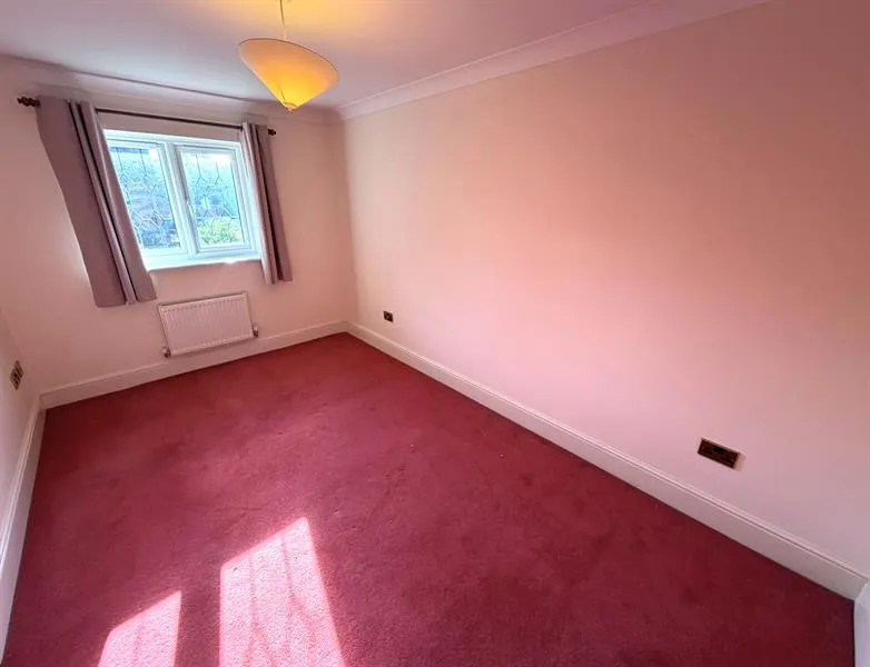 High Warren Close, Warrington, photo 21