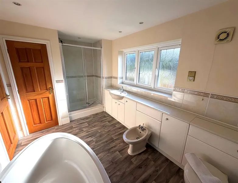 High Warren Close, Warrington, photo 16
