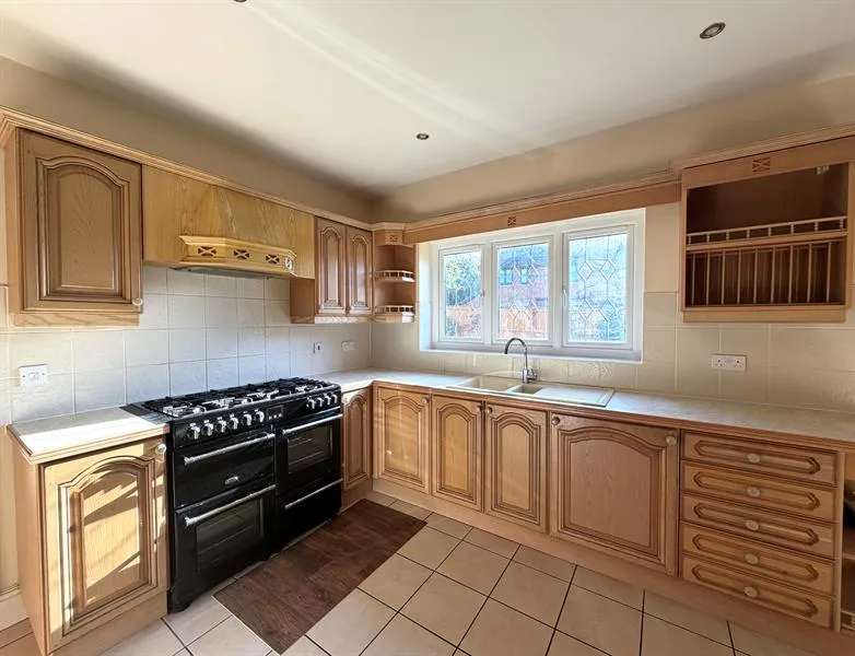 High Warren Close, Warrington, photo 11