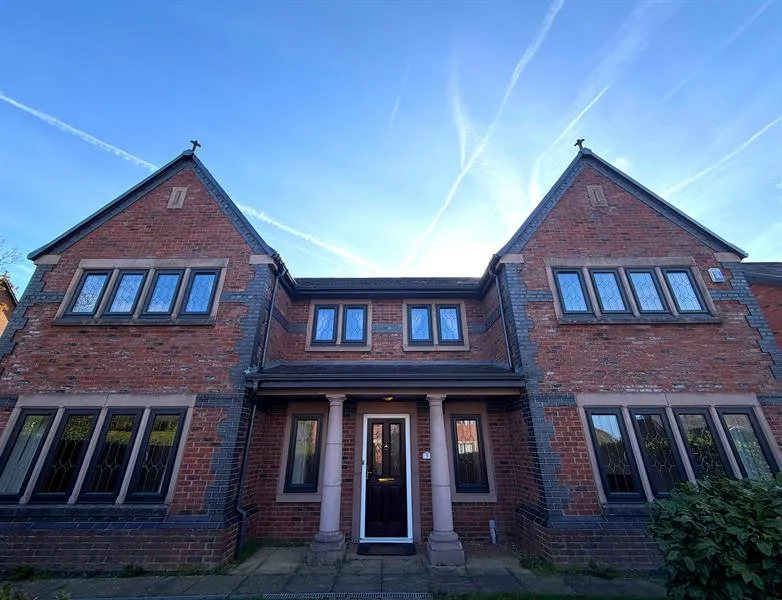 High Warren Close, Warrington, photo 26
