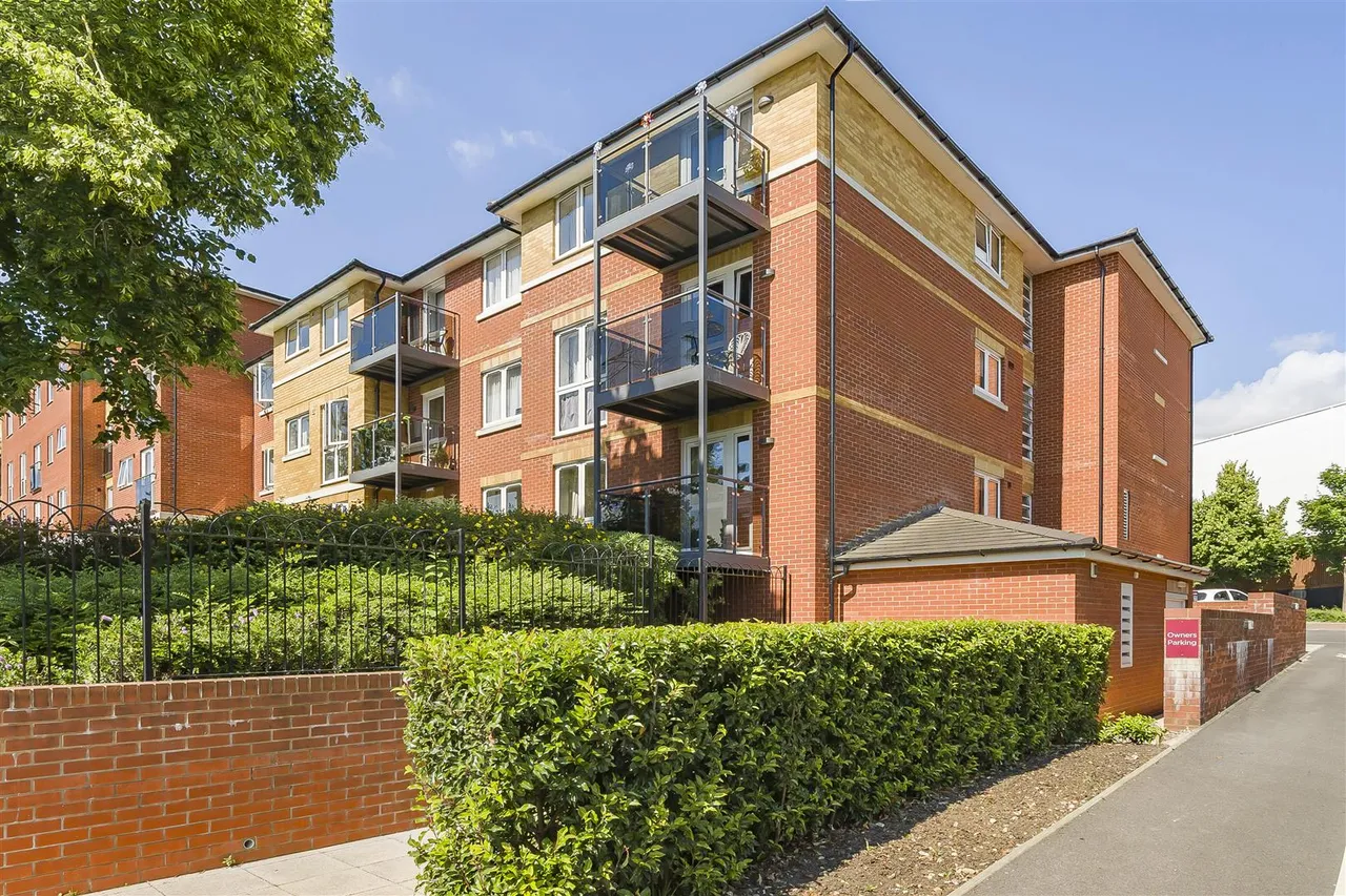 1 bed flat for sale, Belmont Road, Portswood, SO17