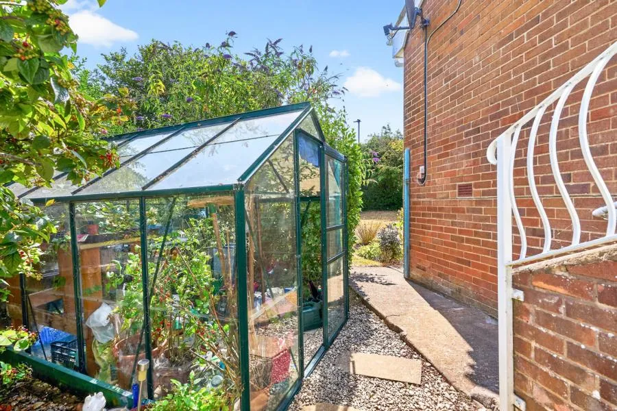 Greenlydd Close, Niton, PO38, photo 21
