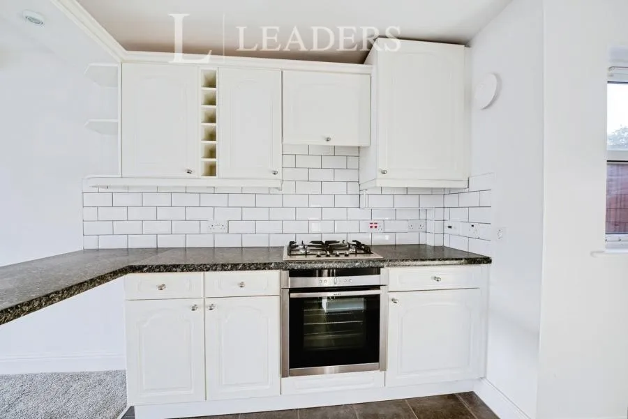 White Hart Road, Portsmouth, PO1, photo 5