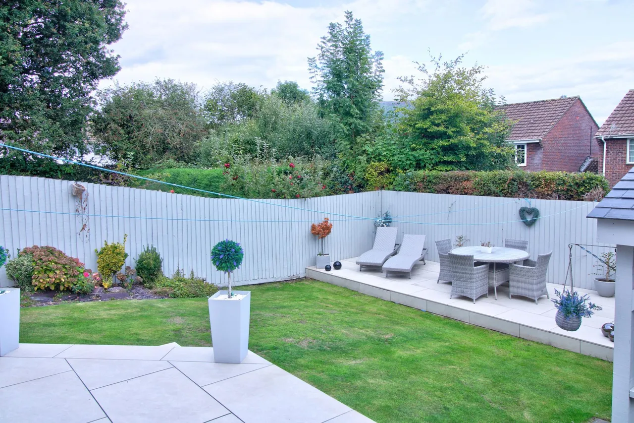 Hillgrove Avenue, Abergavenny, NP7, photo 30