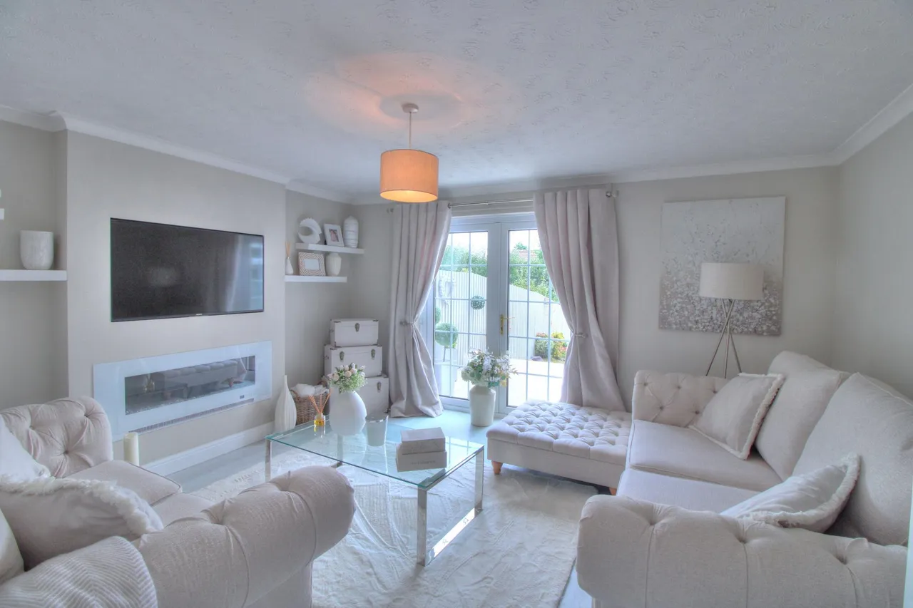 Hillgrove Avenue, Abergavenny, NP7, photo 7
