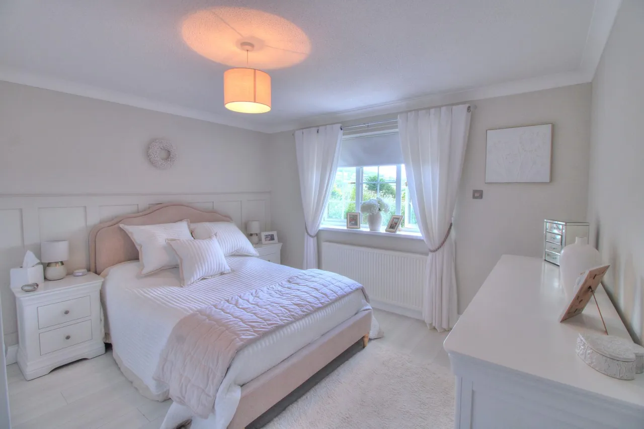 Hillgrove Avenue, Abergavenny, NP7, photo 18