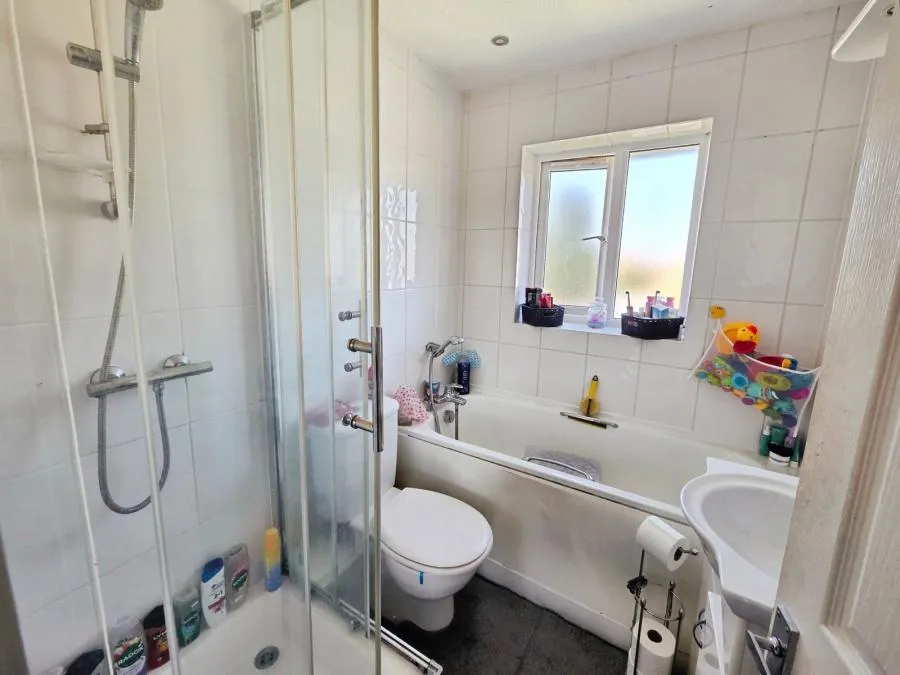 Graythwaite Close, Swindon, SN25, photo 8