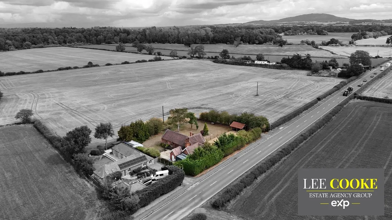 Emstrey Lodge, Atcham, SY5, photo 3