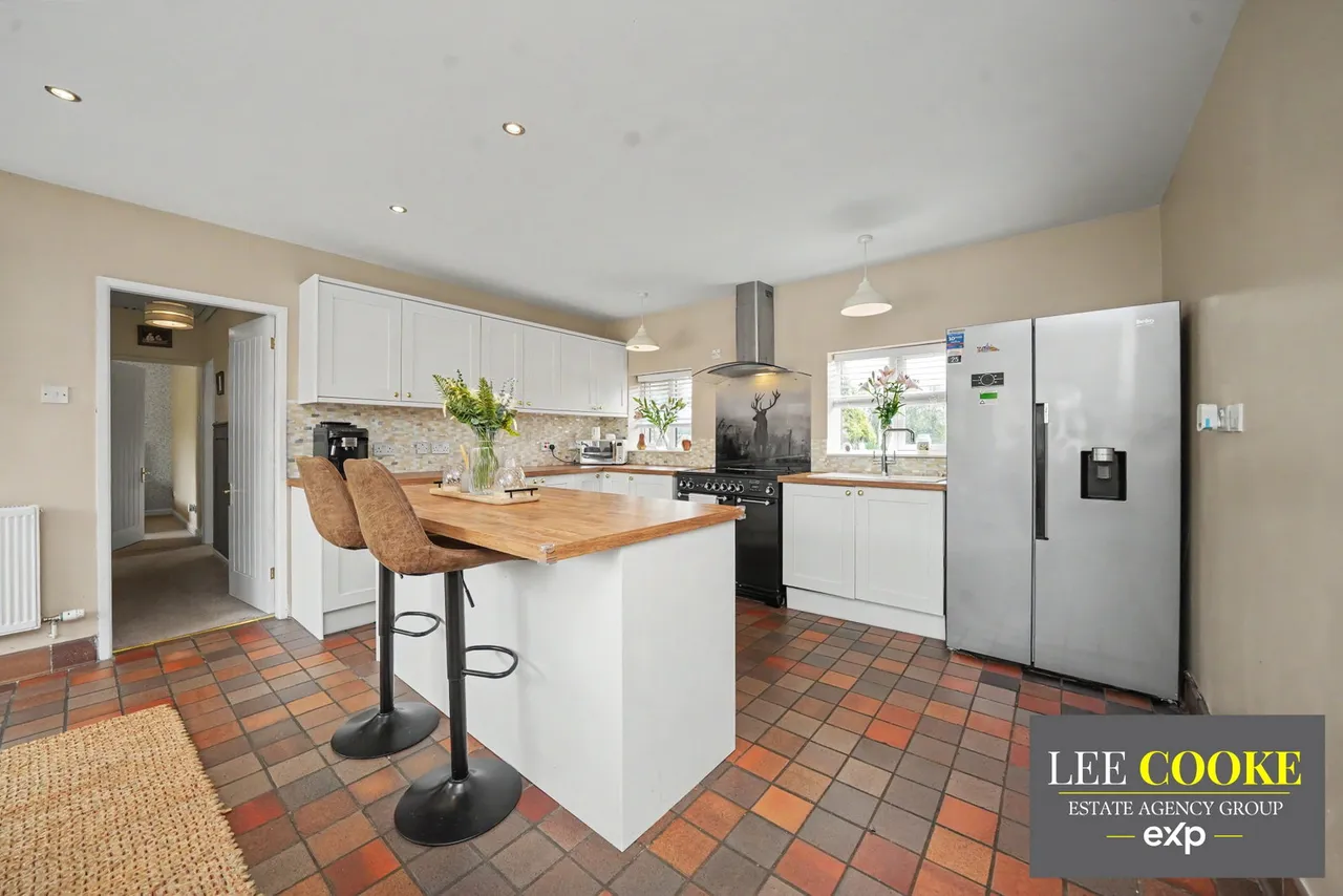 Emstrey Lodge, Atcham, SY5, photo 28