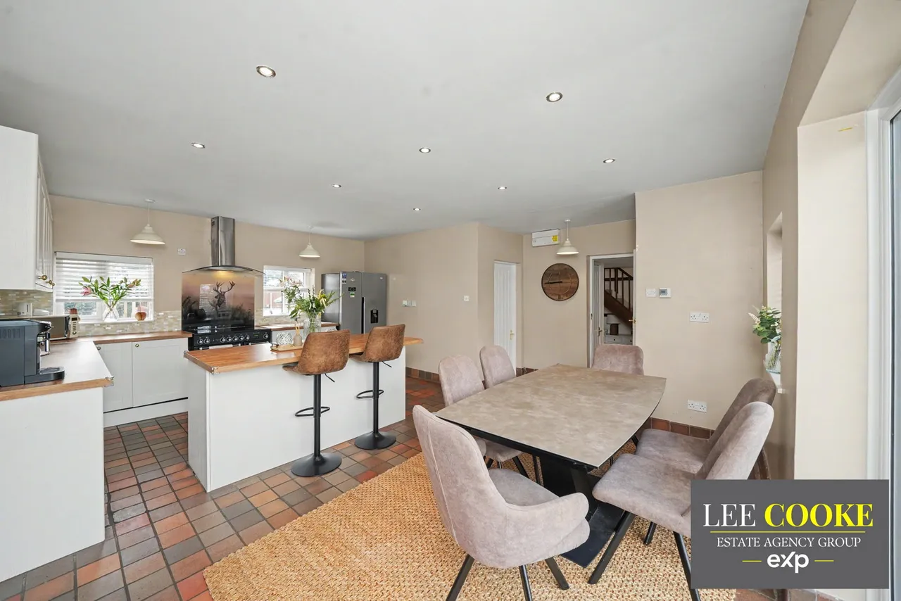 Emstrey Lodge, Atcham, SY5, photo 25