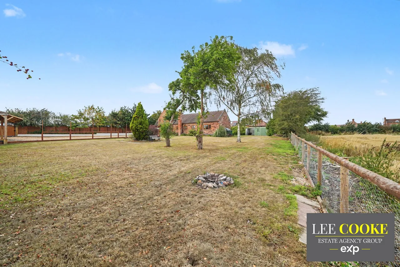 Emstrey Lodge, Atcham, SY5, photo 8