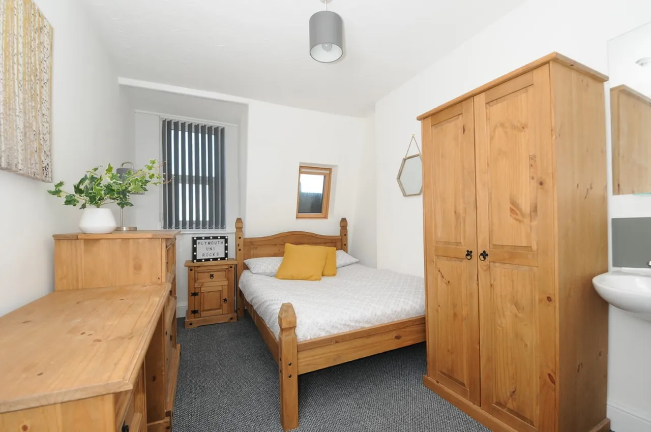 Mutley Plain, Plymouth, PL4, photo 4