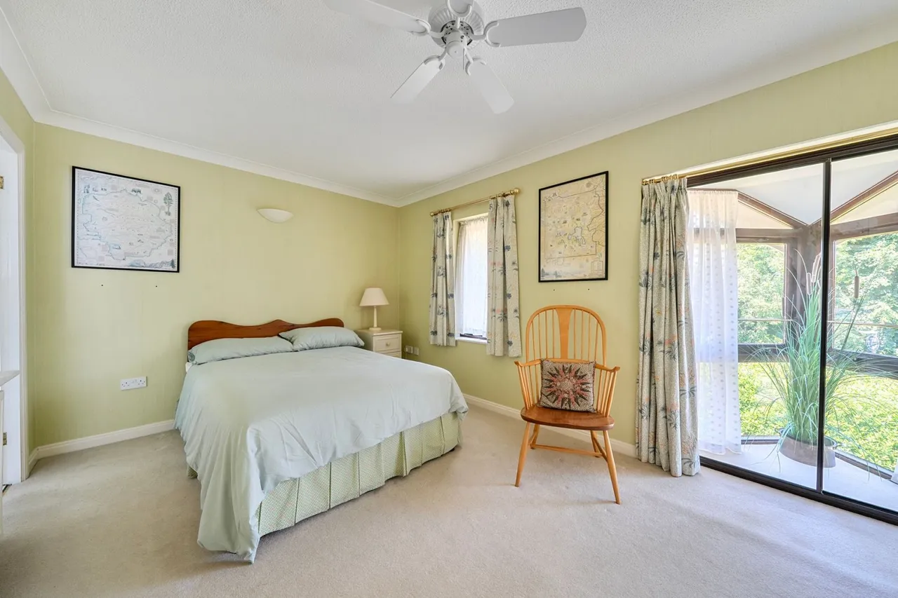 Marlborough Place, Lymington, SO41, photo 12