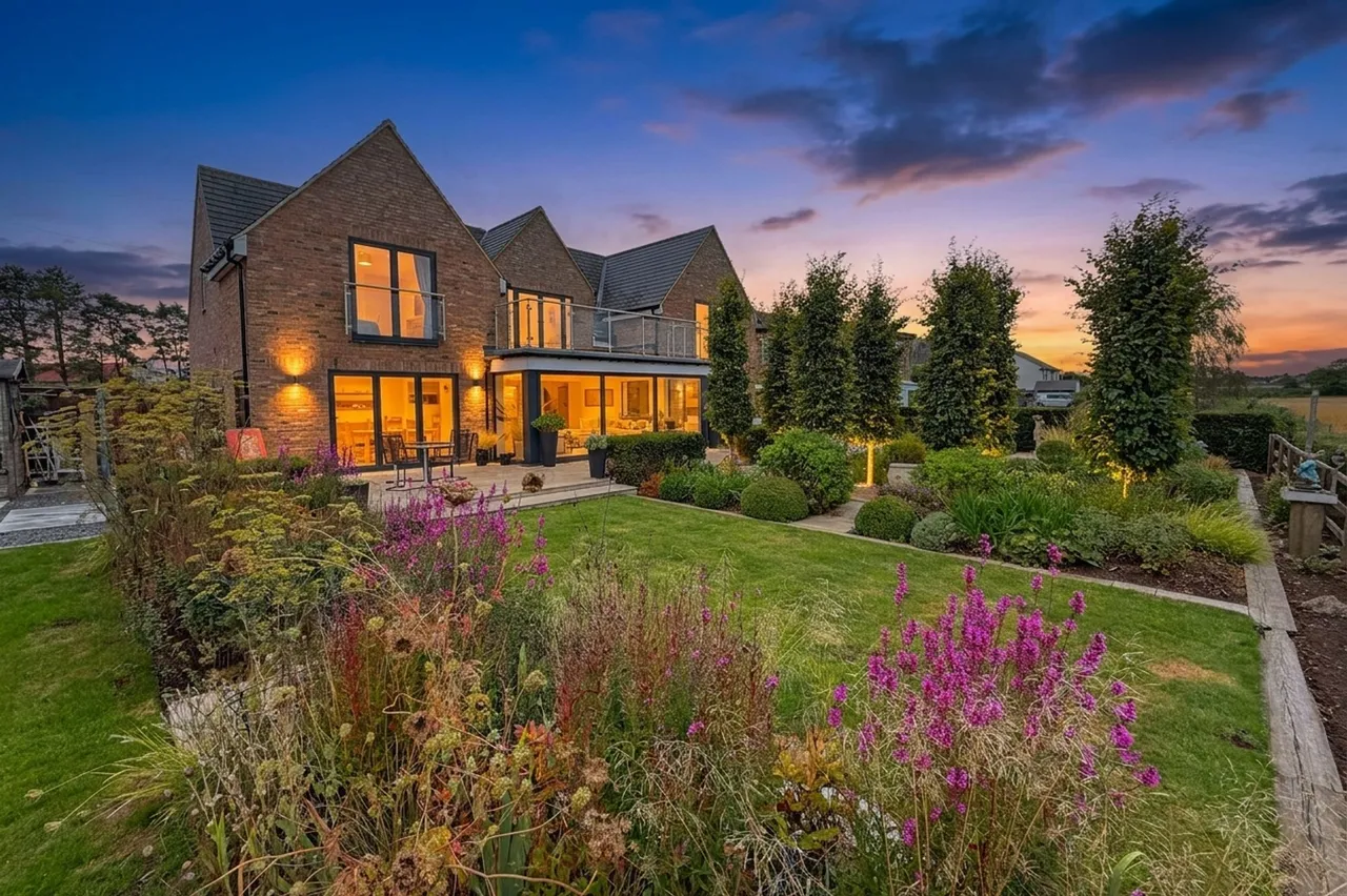 York Road, Kirk Hammerton, YO26, photo 57