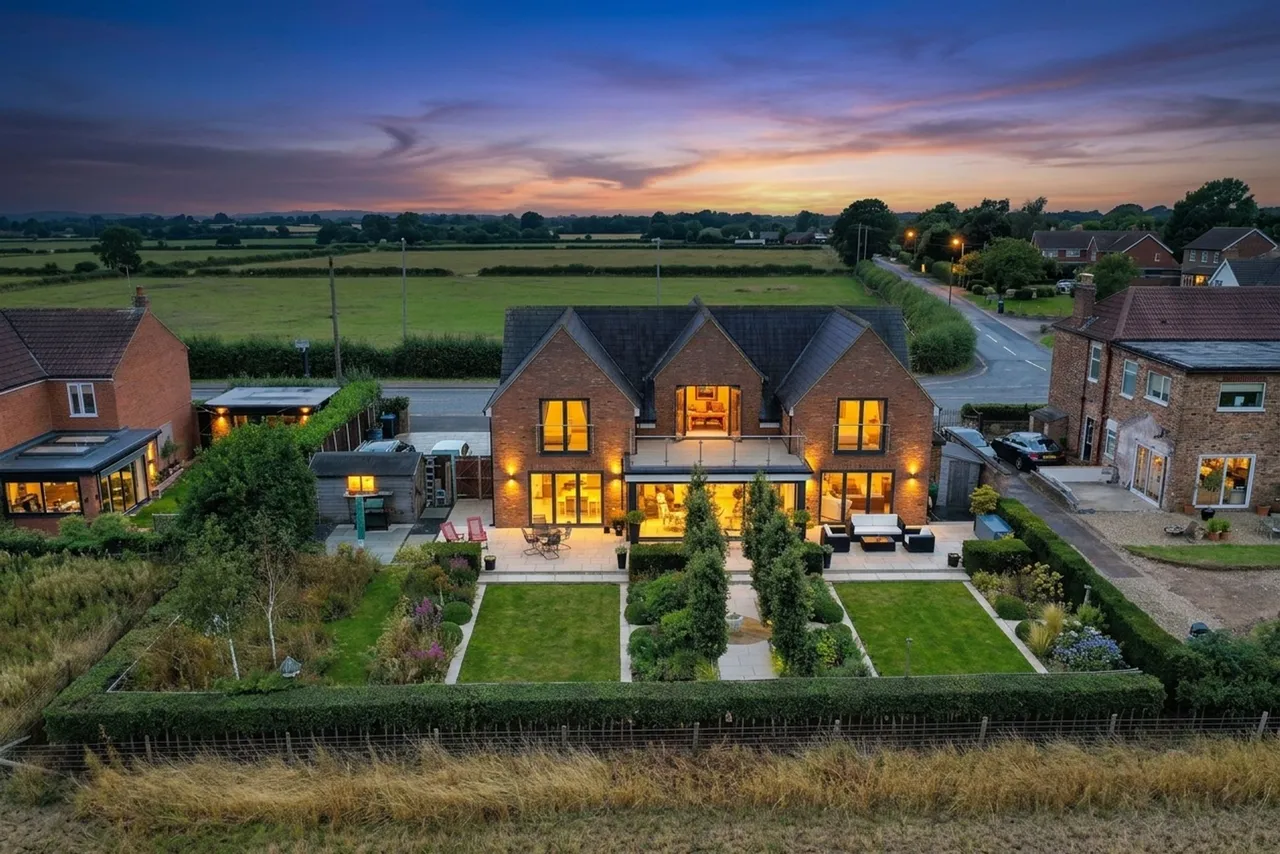 York Road, Kirk Hammerton, YO26, photo 58
