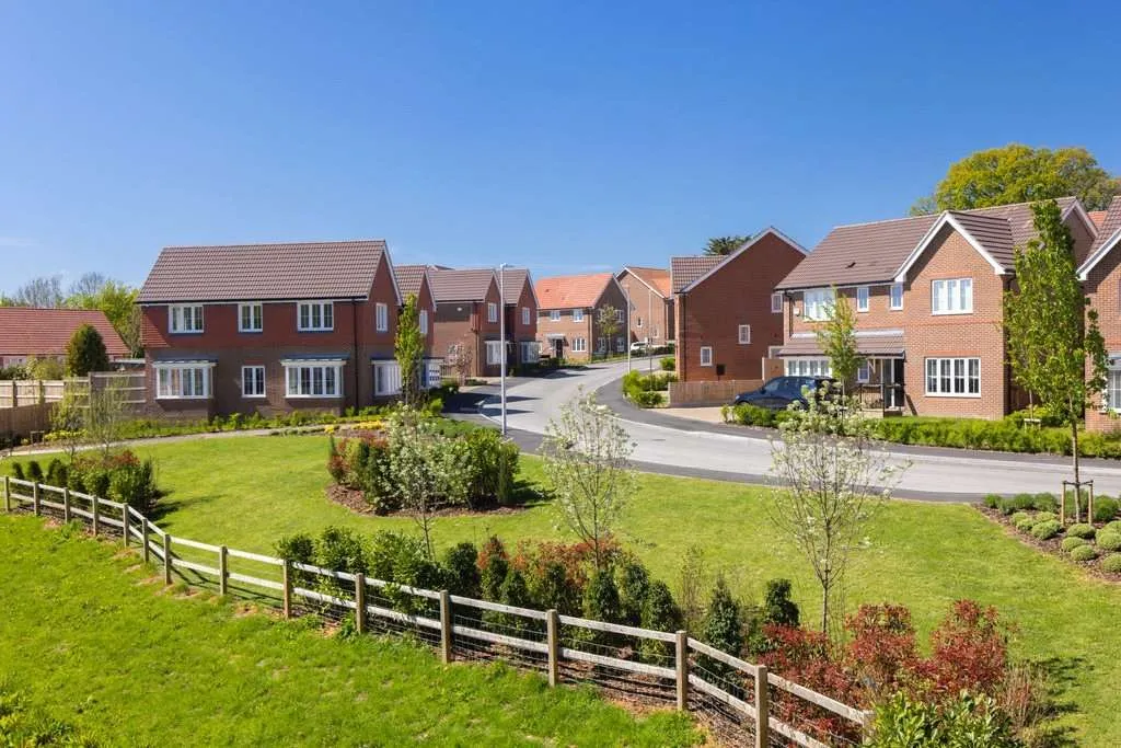 3 bed new development for sale — Knights Grove, Stoney Lane, Newbury, Berkshire, RG18 9HG