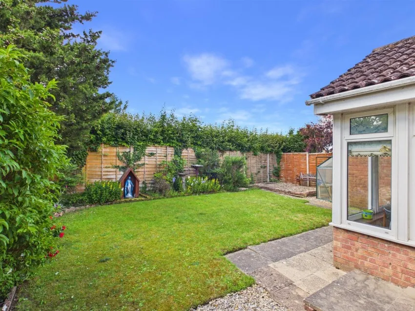 Barnes Wallis Way, Churchdown, photo 3