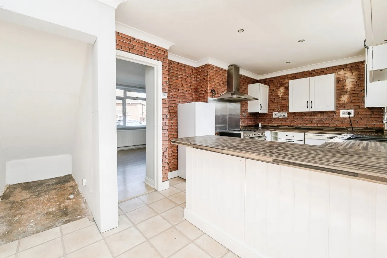 Fullarton Crescent, SOUTH OCKENDON, Essex, RM15, photo 3