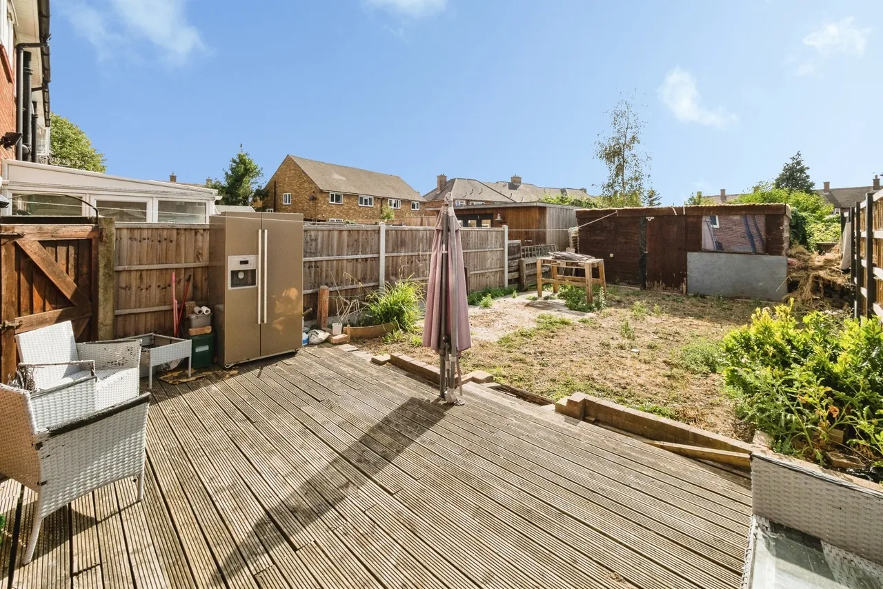 Fullarton Crescent, SOUTH OCKENDON, Essex, RM15, photo 6