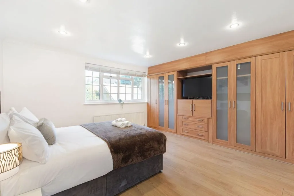 Hadley Close, Elstree, WD6, photo 9