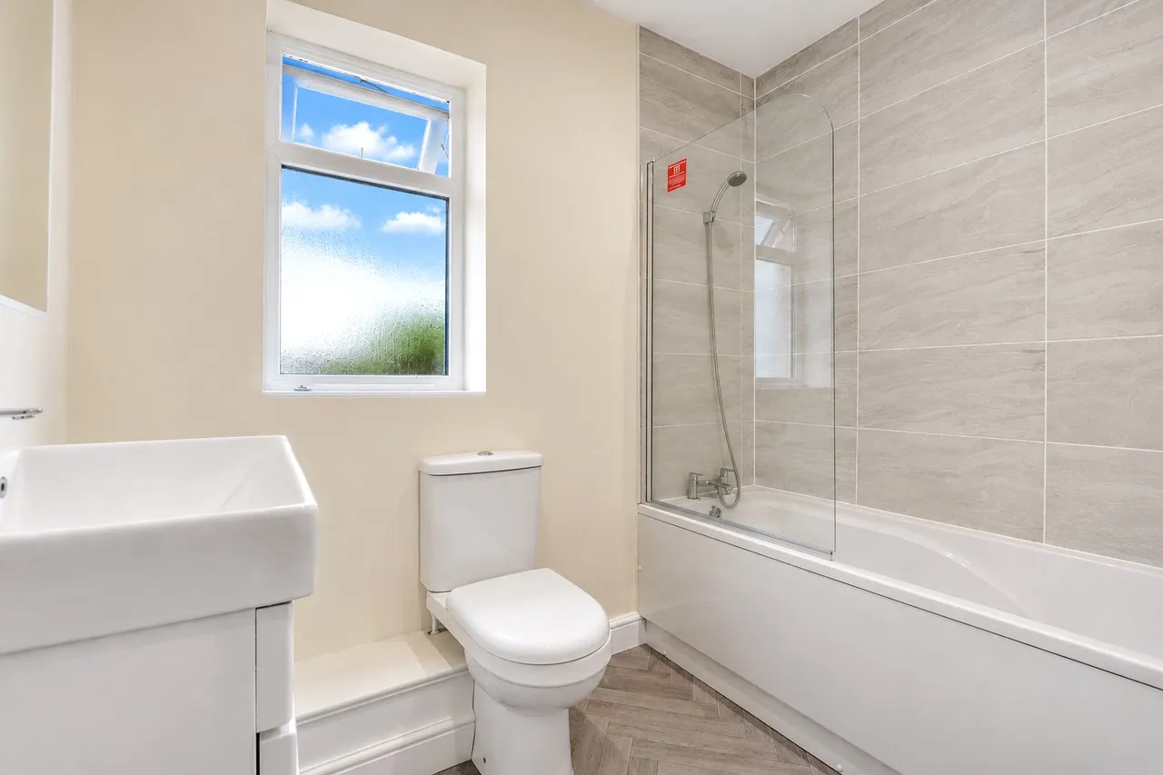 Clovelly Road, Bideford, EX39, photo 20