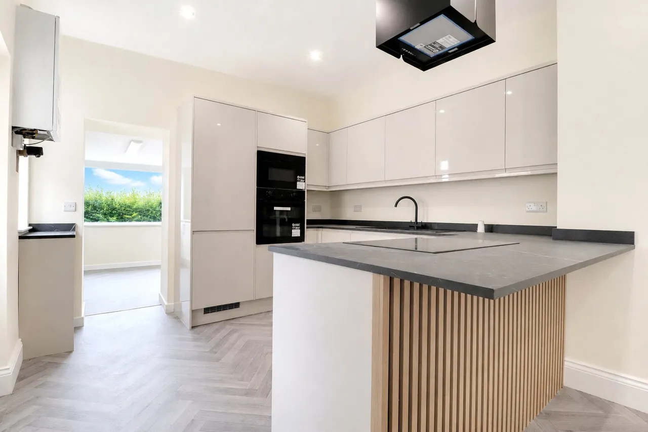 Clovelly Road, Bideford, EX39, photo 6