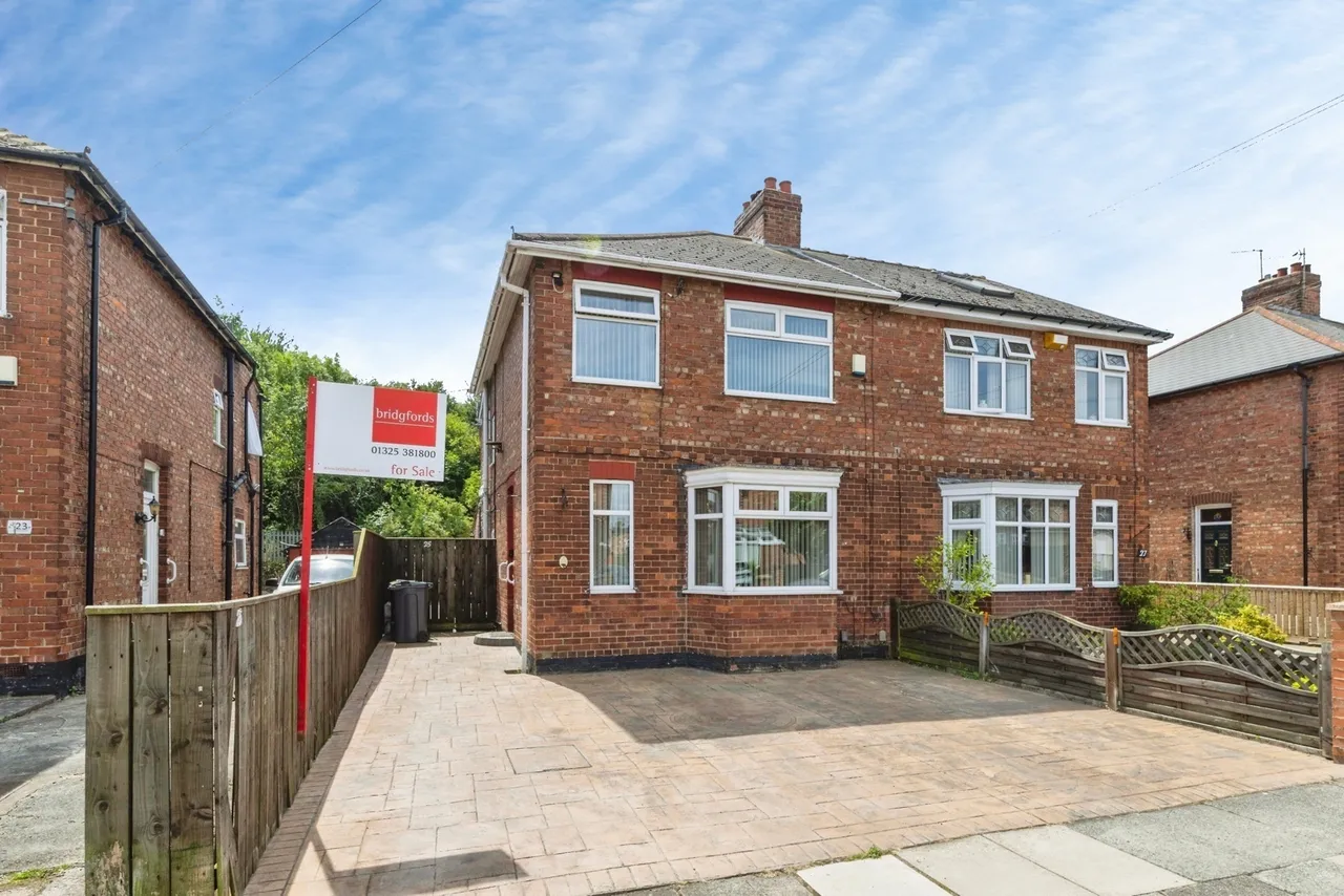 3 bed house for sale — Geneva Crescent, Darlington, Durham, DL1