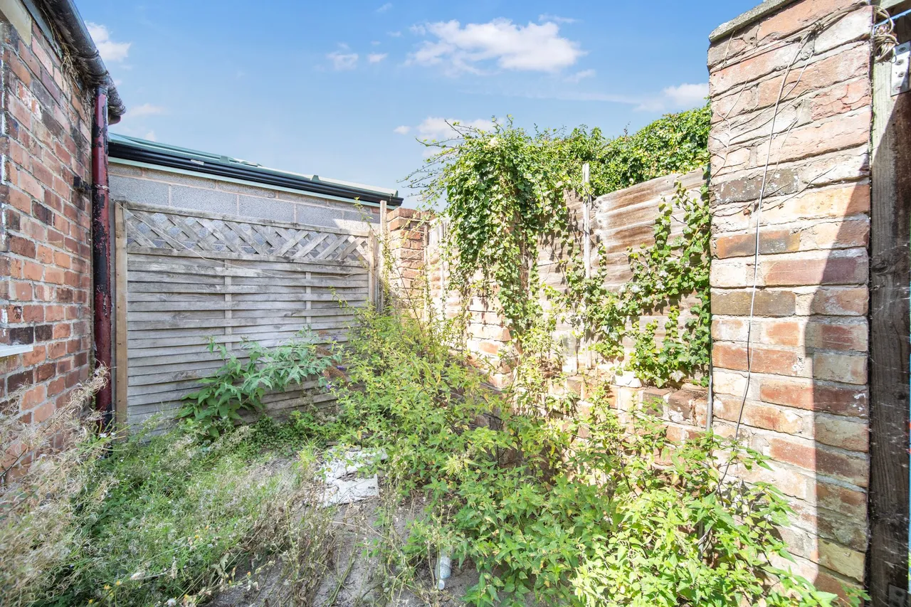 Dyers Lane, Ormskirk, L39, photo 30