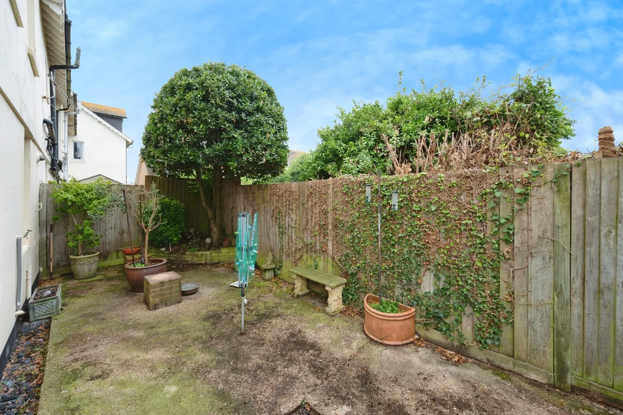 Suntrap Gardens, Sea Front, PO11, photo 14