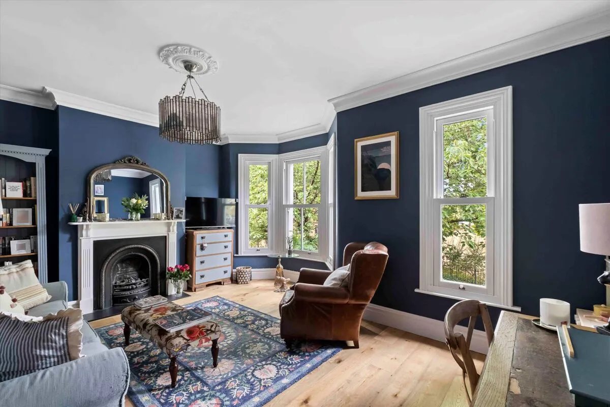 2 bed flat for sale, Southfield Road, London, W4