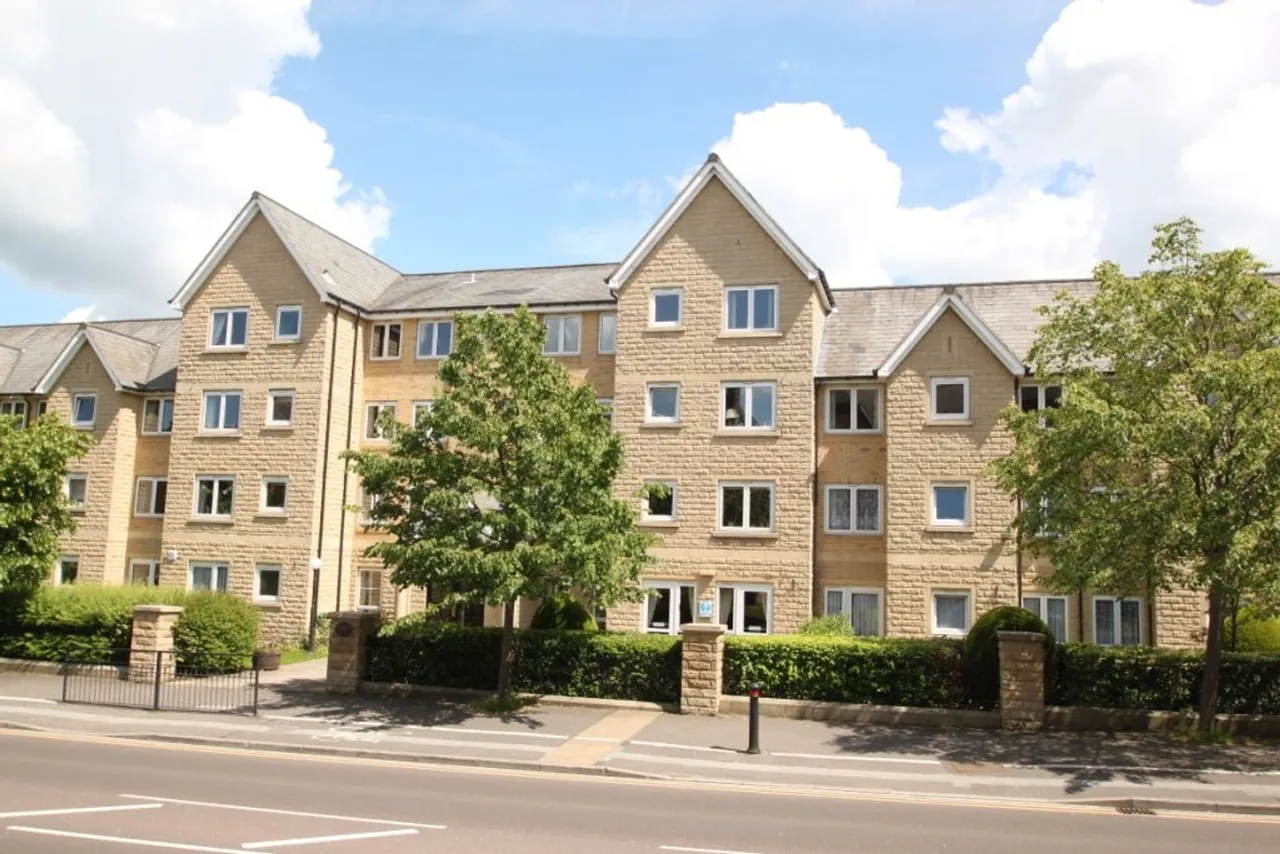 1 bed flat for sale, Arthington Court East Parade, Harrogate, HG1