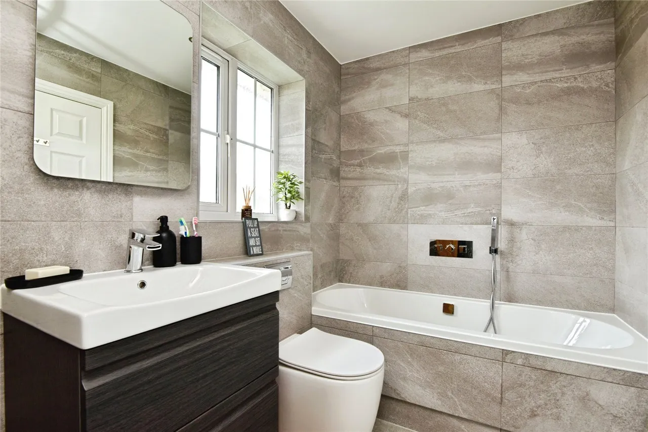 Hollycroft, CONGLETON, Cheshire, CW12, photo 22