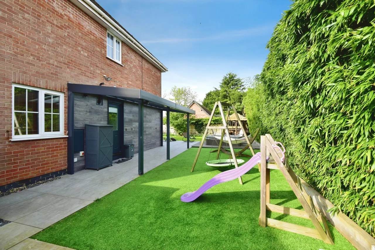 Hollycroft, CONGLETON, Cheshire, CW12, photo 25