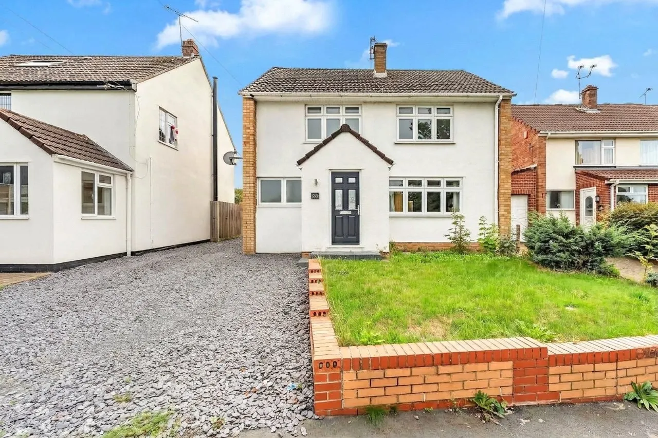 3 bed house to rent, Badminton Road, Downend, BS16