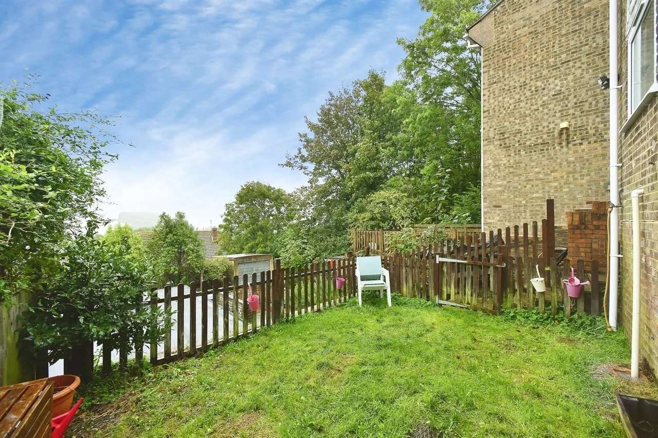 Dartmouth Close, Brighton, BN2, photo 17