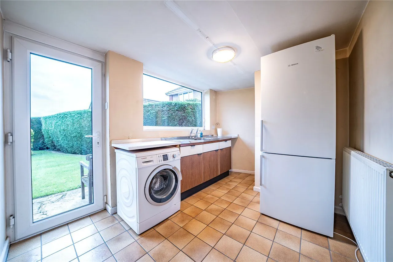 Cotswold Drive, Garforth, LS25, photo 16